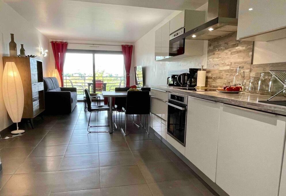 Superbe Appartement, Piscine, Vue Mer Et Montagnes Antibes Exteriér fotografie