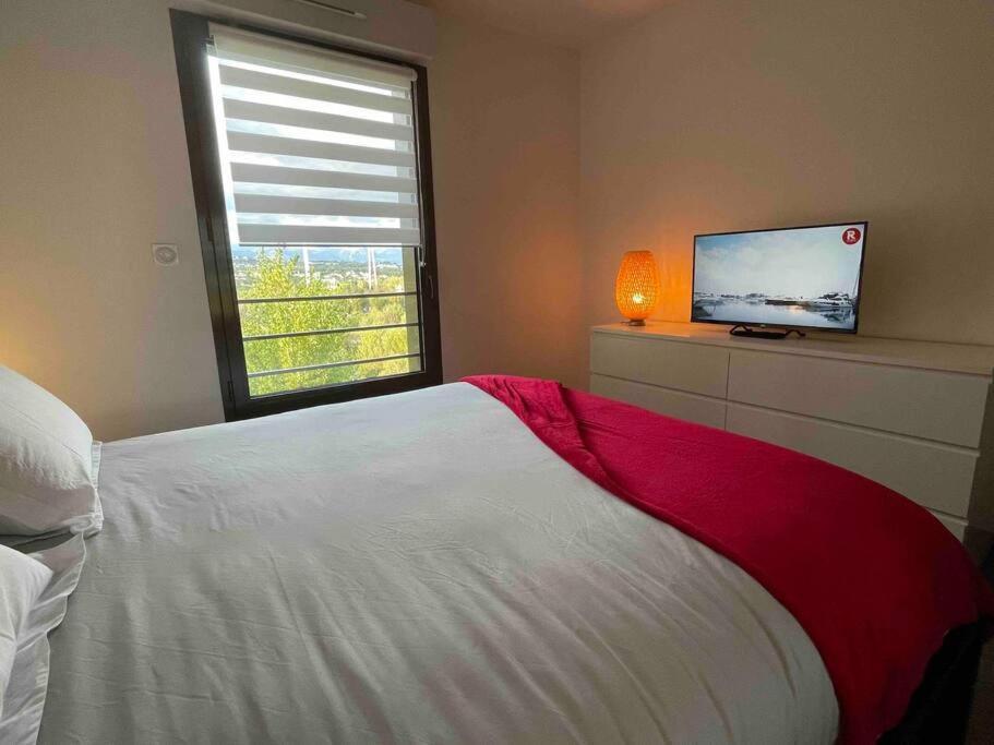 Superbe Appartement, Piscine, Vue Mer Et Montagnes Antibes Exteriér fotografie