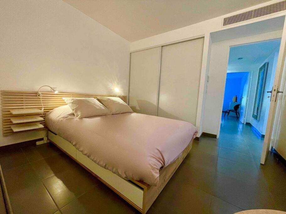 Superbe Appartement, Piscine, Vue Mer Et Montagnes Antibes Exteriér fotografie
